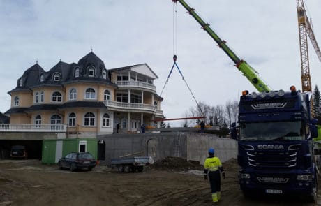 Arbeid med boligen / slottet til Norbert Kuhn i Valdres